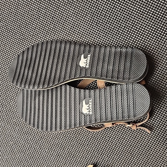 Sorel Bailee T Strap Sandal Size 10 NIB - Picture 4 of 5